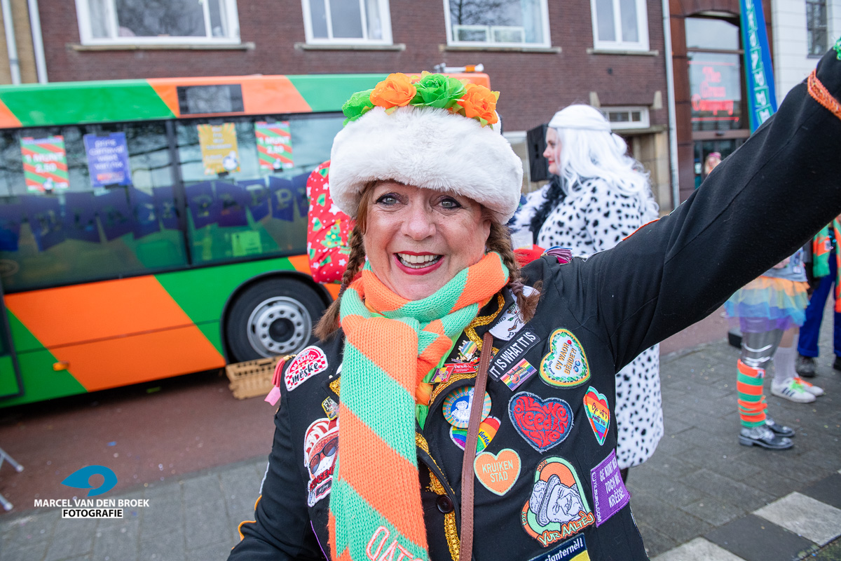 Kruikenstad.nl blaokpapper bus 031