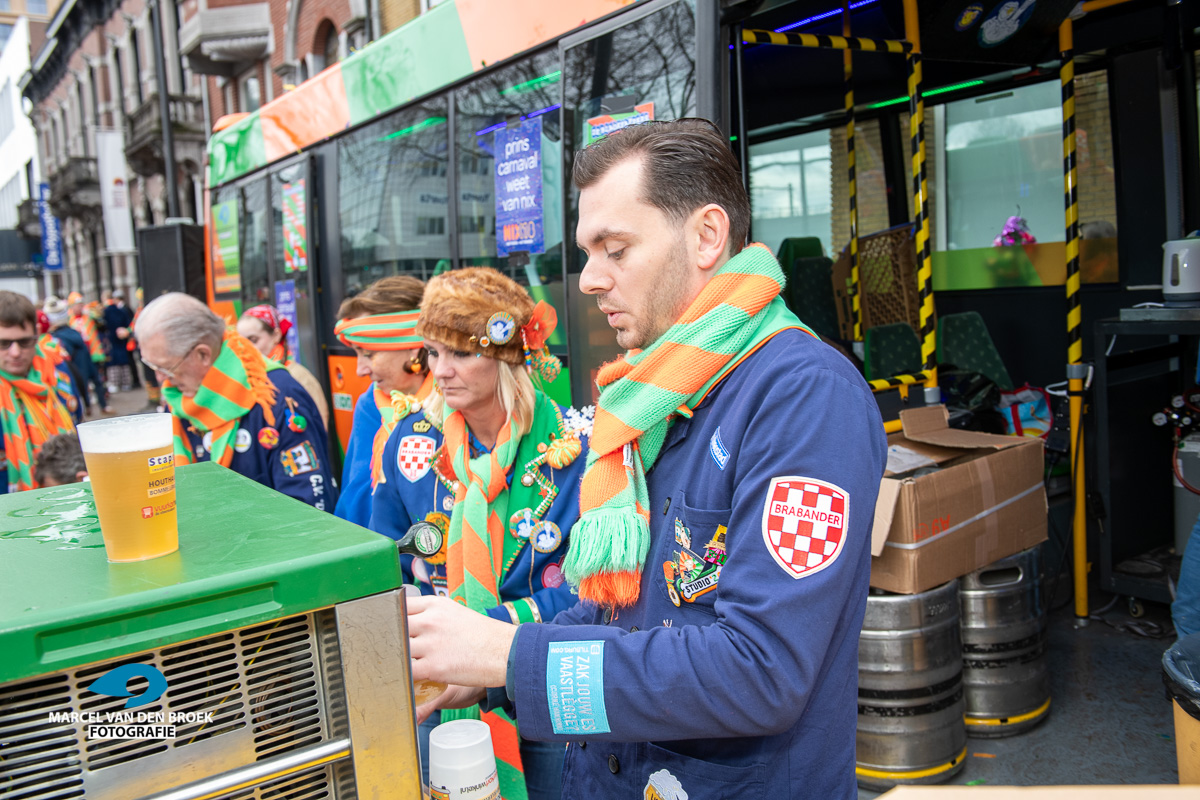 Kruikenstad.nl blaokpapper bus 110