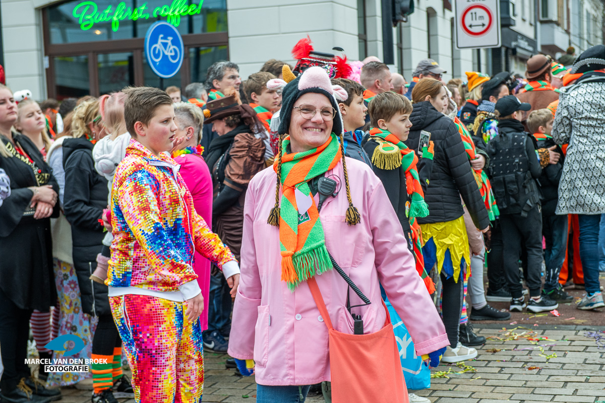 Kruikenstad.nl opstocht 103