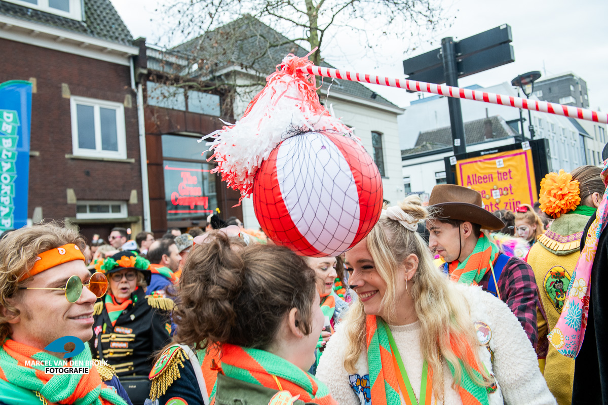Kruikenstad.nl opstocht 135