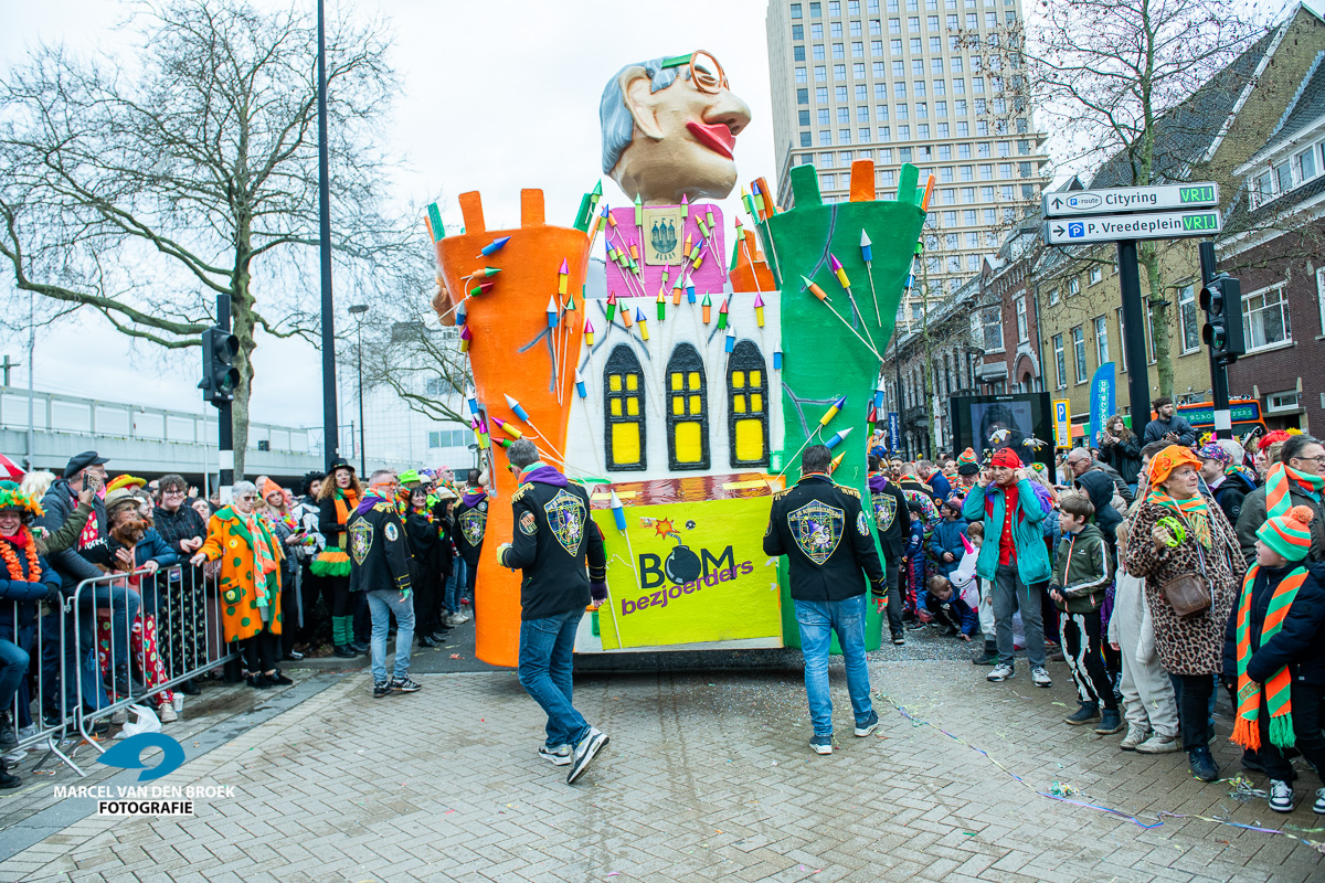 Kruikenstad.nl opstocht 156
