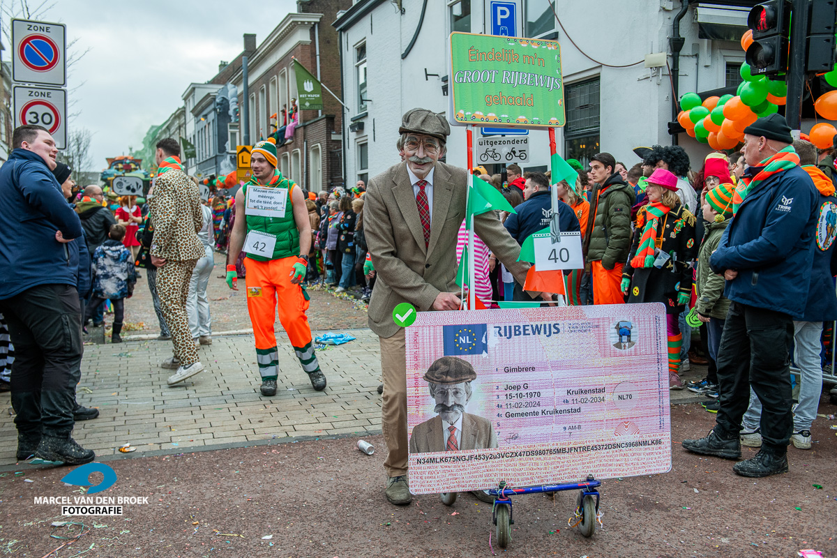 Kruikenstad.nl opstocht 168