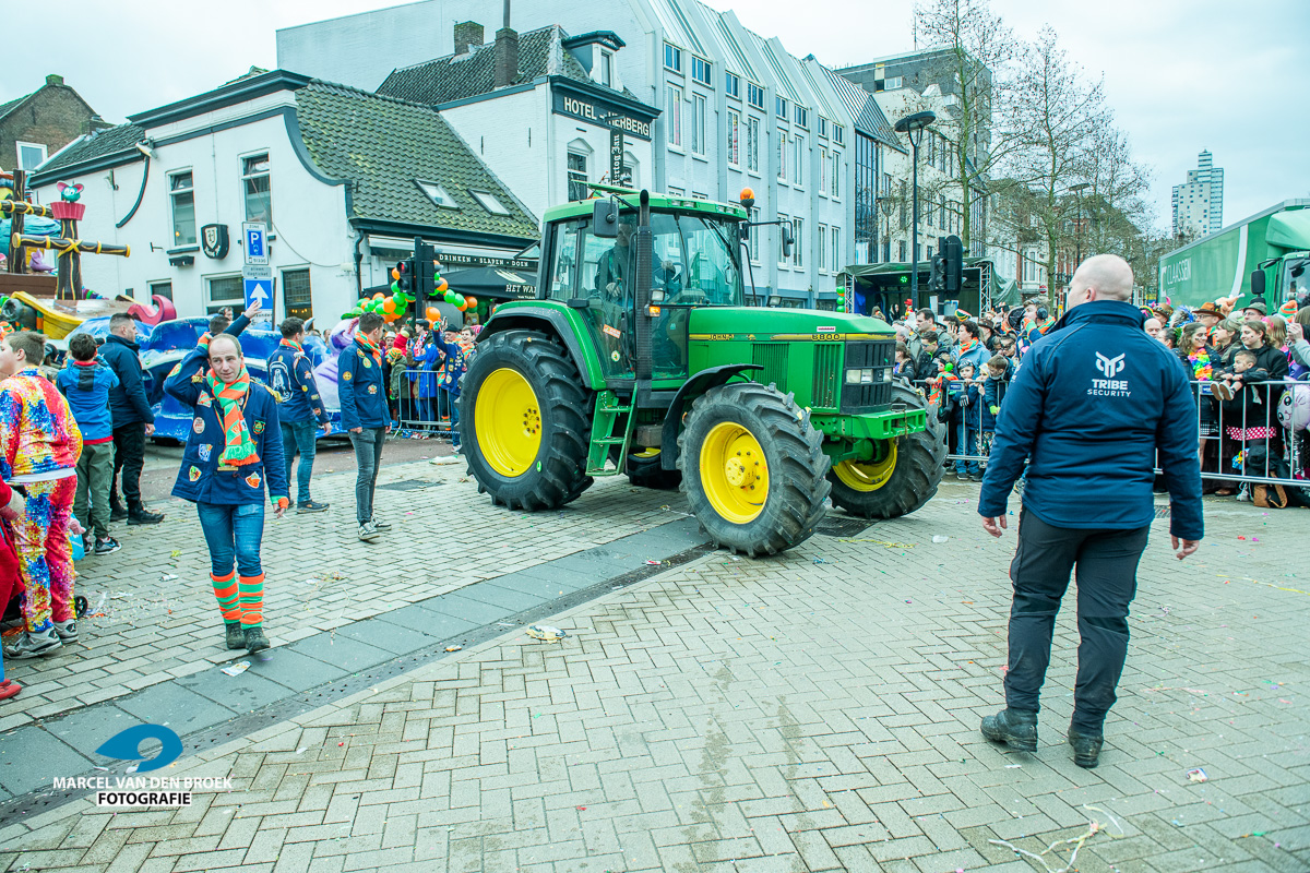 Kruikenstad.nl opstocht 182