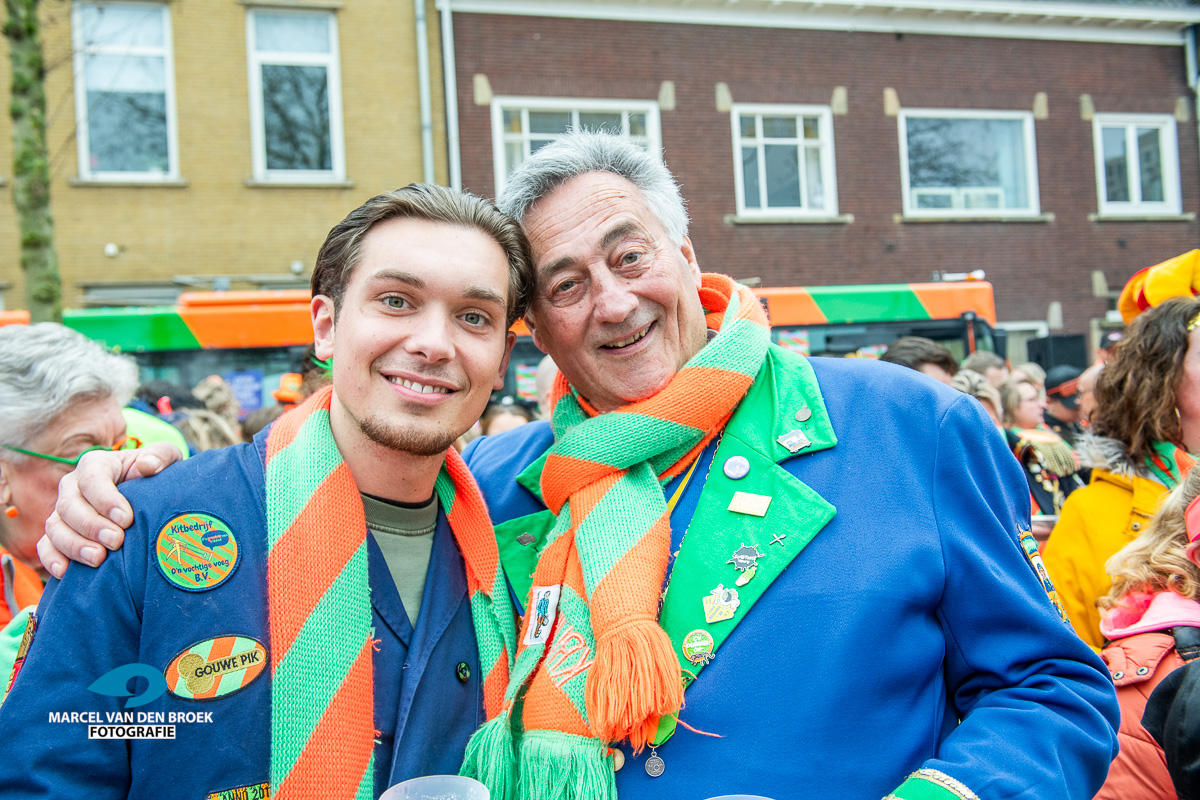 Kruikenstad.nl opstocht 210
