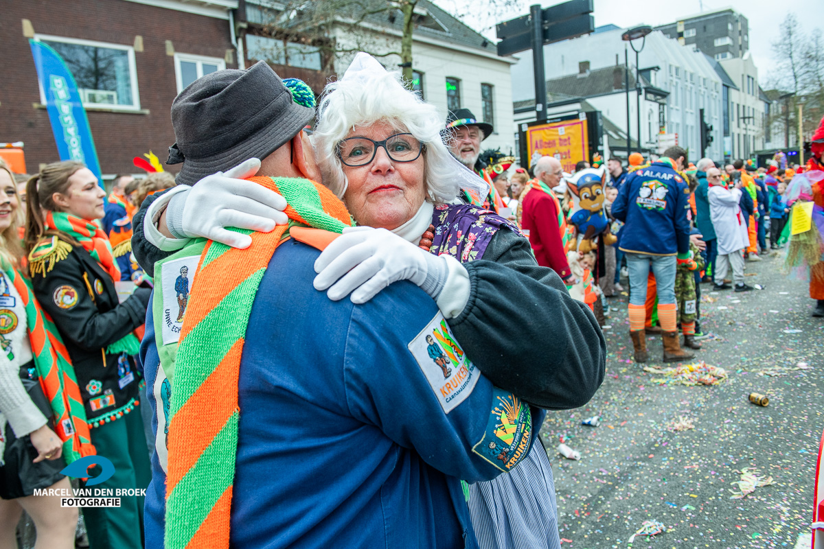 Kruikenstad.nl opstocht 218