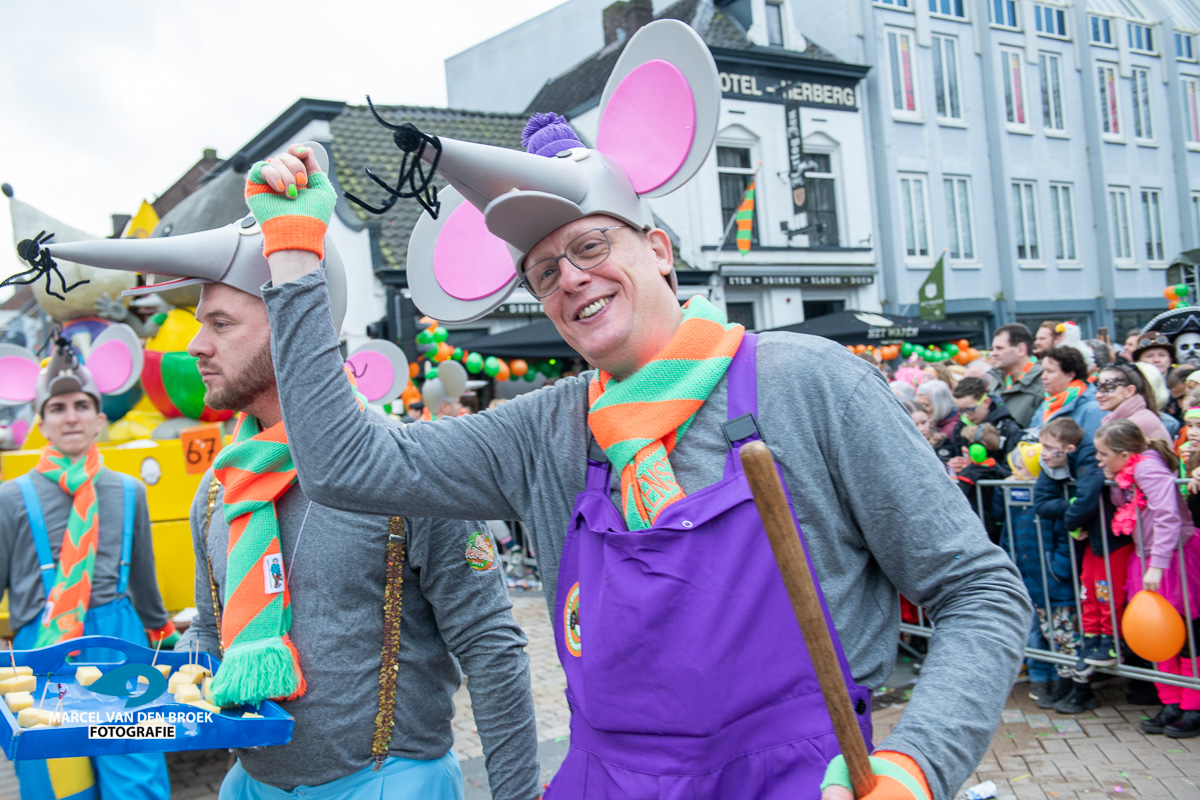 Kruikenstad.nl opstocht 245