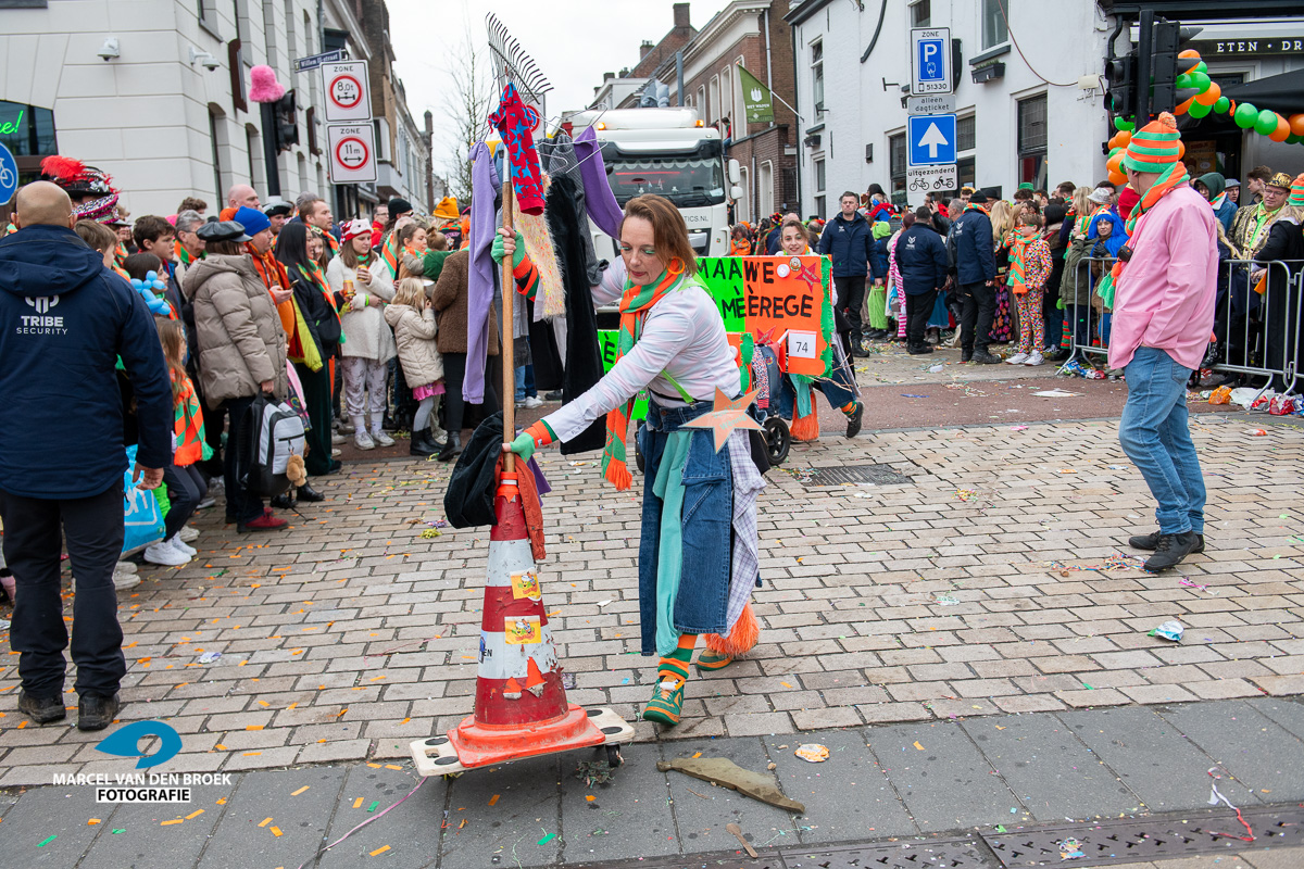 Kruikenstad.nl opstocht 260