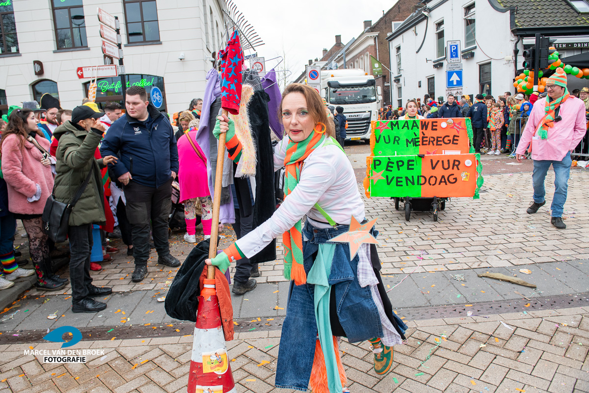 Kruikenstad.nl opstocht 262