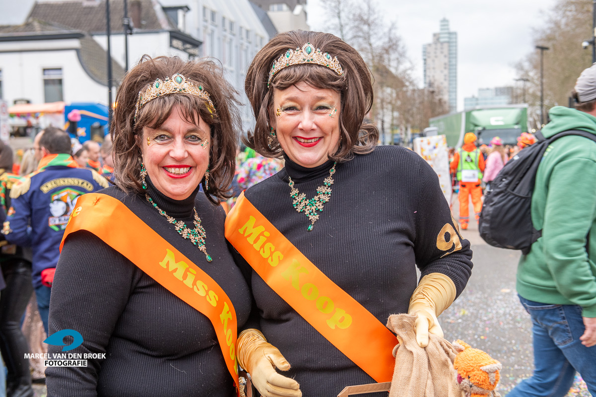 Kruikenstad.nl opstocht 327