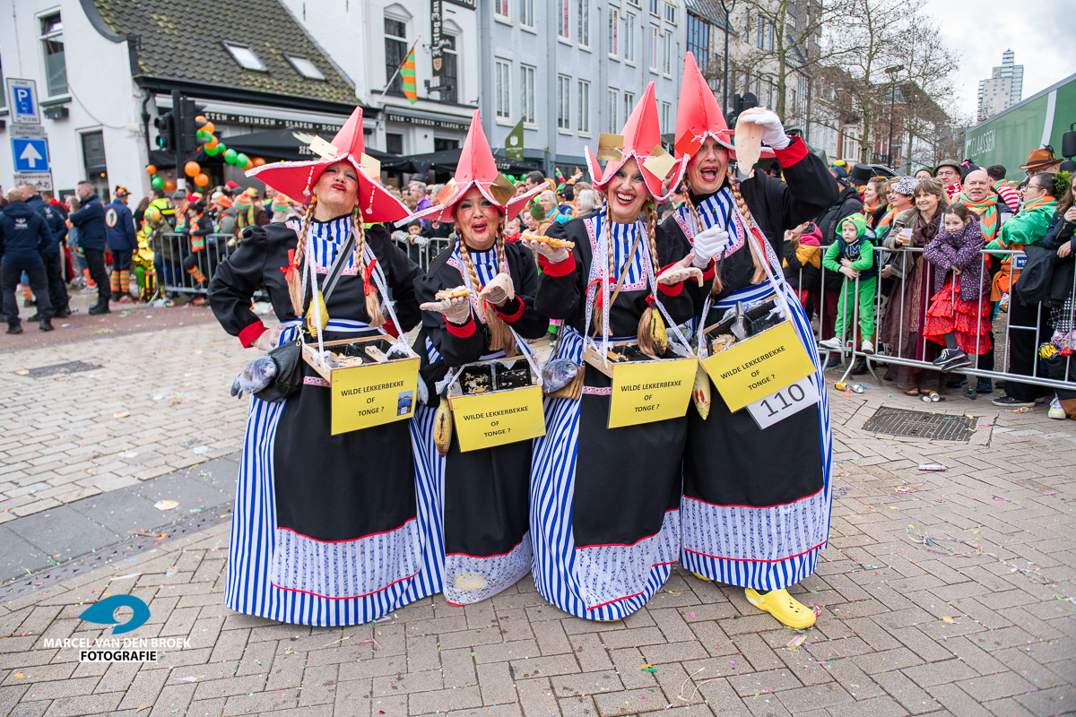 Kruikenstad.nl opstocht 370