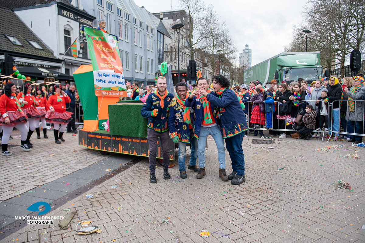 Kruikenstad.nl opstocht 385