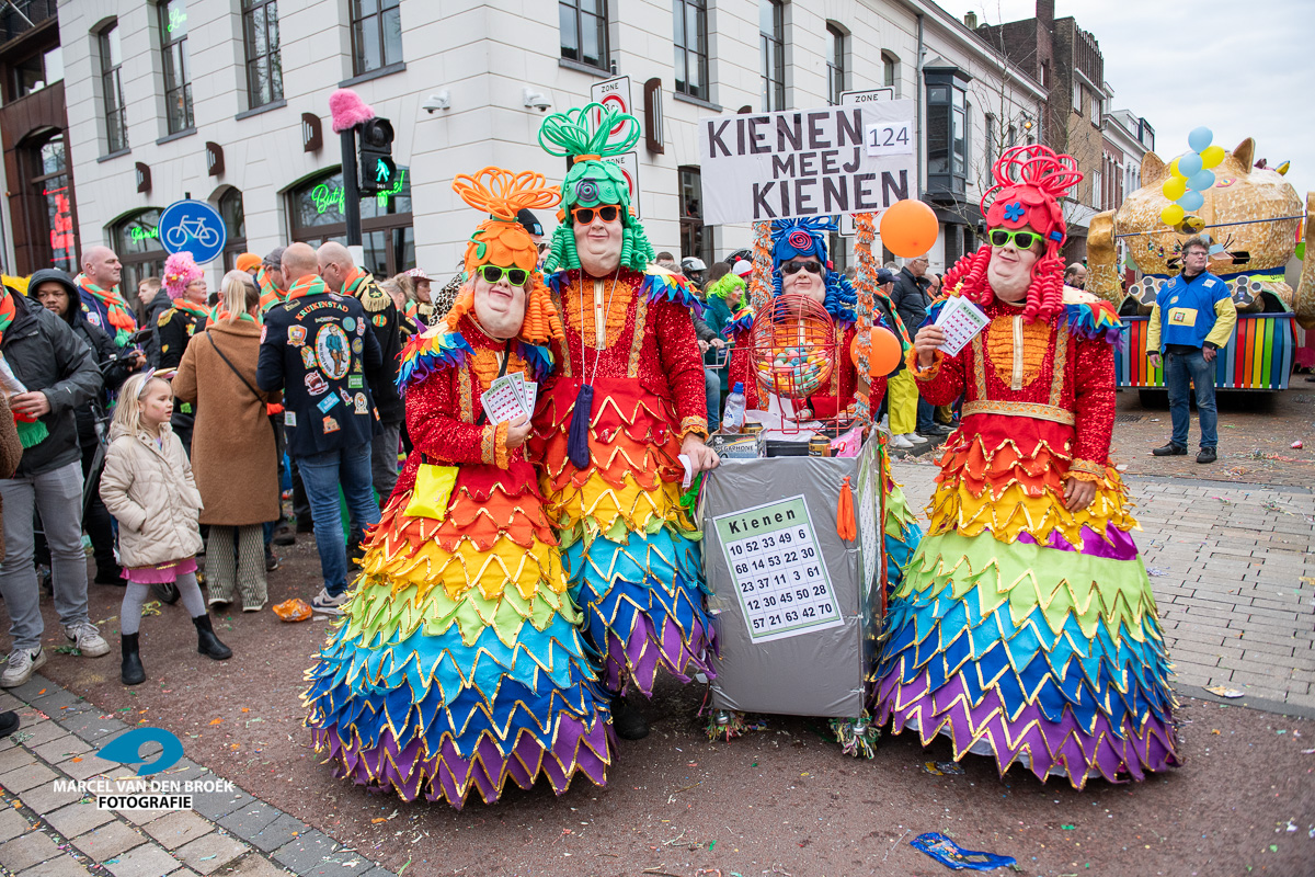 Kruikenstad.nl opstocht 411