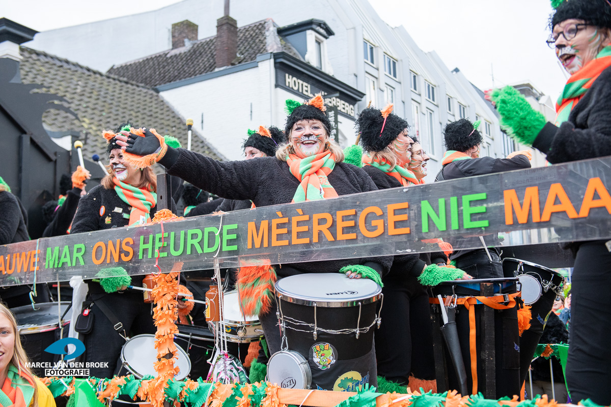 Kruikenstad.nl opstocht 429