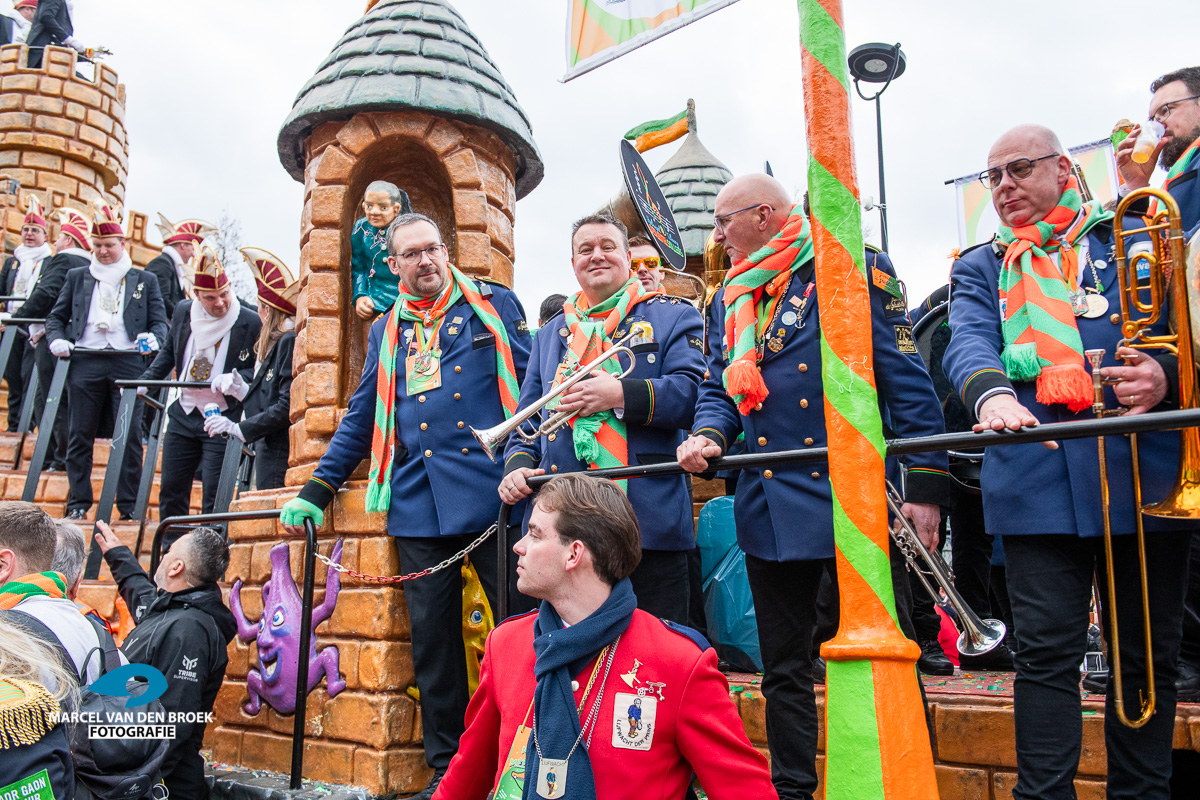 Kruikenstad.nl opstocht 517