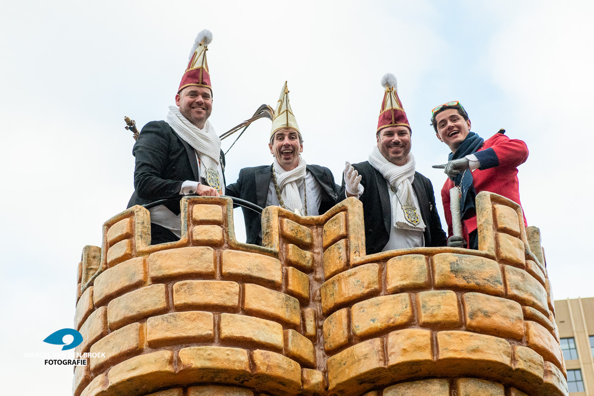 Kruikenstad.nl opstocht 525