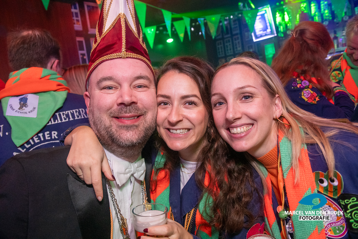 Mvdbf.nl 203